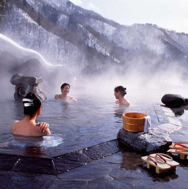 Eco Tours Japan onsen and hot spring tour in Yamanashi Japan